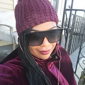 Meet your Posher, Camille